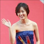 [백상예술대상]한효주 <b>단아</b>한 튜브탑 파란 드레스~