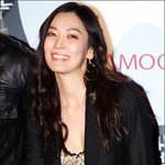 부산에 온 김소연, 여전히 <b>늘씬</b>하세요..