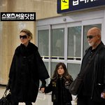 내한한 <b>셀린</b>디온, 가족과 나란히 입국했네~