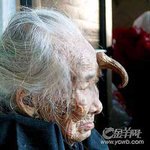 머리에 12cm 뿔 달린 할머니ㅡ