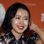 전도연 빨간 입술 메이크업! <b>잇몸</b>이 너무 보여서 흠좀무