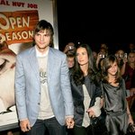 <b>데미</b>무어부부와 막내딸