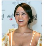 양미라 한복 입고도 노출? <b>부자연</b>스런 얼굴.. 안쓰러..