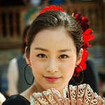 요즘 화제! 연예인 좌우<b>대칭</b> 모음!