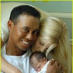 며칠전에 태어난 타이거 우즈의 <b>첫</b> <b>아기</b> 사진입니다