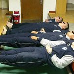 키 작으면 <b>불리</b>한 이유