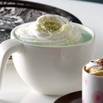 인스턴트 분말로 만드는 라떼!