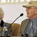 복권을 구입해서 2400억 대박을 터뜨린 84세의 짐 <b>윌슨</b> 할아버지