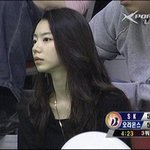 농구경기간 슈가<b>수진</b>양 아리따운 옆모습 역시 카메라기자도 딱 알아보는구먼