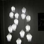 독특한 <b>조명들</b> 어때요?