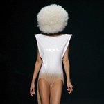 얼굴없는 패션쇼