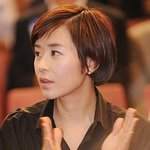 새로운 머리를 선보인 최강희-얼굴 붓기 빠진 이정진