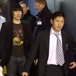 [토트넘vs맨유] 박지성과 이영표의 1:1대결 경기후 박지성이영표기다리는...