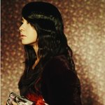 송지효, 얼굴에 <b>색칠</b>공부중?