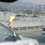 <b>고속</b>도로에 나타난 초 사이어인
