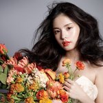 민효린, 머리에 꽃 달고 <b>광년</b> 컨셉?! 입술색은 후-