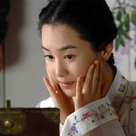 [<b>헬로</b> 애기씨]이다해 한복 입은 단아한 자태 공개