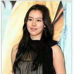 '가루지기'출연하는 신인 김신아 <b>신비</b>로운 얼굴이네요~