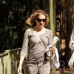 친구와 아침 식사하는 <b>사라</b> 제시카 파커