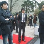 소지섭 최근 <b>런칭</b>쇼 현장에서 검은 수트입고~