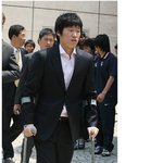 목발짚은 박지성과 수트입은 태극<b>전사</b>들
