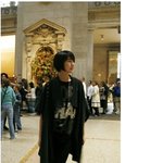 <b>뉴욕</b> 메트로폴리탄 미술관 관람중인 윤은혜 직찍