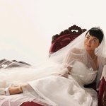 엄정화, 웨딩드레스에 <b>면사포</b>~ 사진말 찍지말고 빨리 시집가~