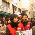 <b>인사동</b>에서 모금중인 배종옥,김민희,윤소이