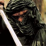 망한 영화 '중천'을 싸고도는 사람들