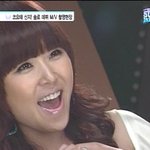 뮤비촬영장의 '<b>신지</b>' 입 쩌억 벌리면 귀여운 줄 아나봐! ㅋㅋ