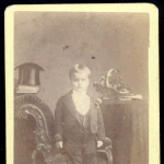 인형처럼 작은 사람들