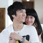 김용준-황정음 커플, 사람들 앞에서 대놓고 진하게 키스ㅋㅋ
