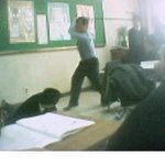 학생을 심하게 <b>체벌</b>하는 선생님