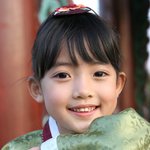 곱게 <b>한복</b>입은 다빈이, 벌써 여섯살!