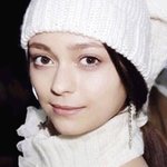 너무 <b>반듯</b>하게 예쁜 완소 프랑스 모델