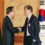 빌게이츠도 사람 보는 눈이 있다 (<b>mb</b>와의 악수)