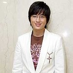 가수 겸 탤런트 이지훈, 교회 설립중