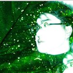 부드럽고 깔끔한 맛과 향이 눈과 <b>코</b>와 <b>입</b>, 가슴까지 그윽하게 스며들어...