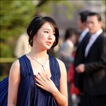 백상에서 <b>낙하산</b> 드레스 입었던 윤은혜 우는 모습