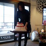 <b>신선</b>한 외모였던 곽지민~팬들이 사준 딸기케&amp;#51084;자르는...