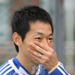 <b>약혼</b>한 김남일 ‘이게 화제의 그 커플링이에요’