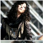 펑키스타일을 한 <b>려원</b>, 거침없는 매력을 뿜어!