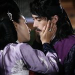 황진이 두번째 키스신 주인공은 호위<b>무사</b> 이생