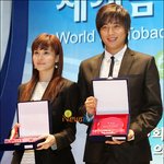 금연 수호<b>천사</b> 된 아이비와 이지훈