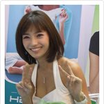 스타들도 사진찍을땐 <b>브이</b>~