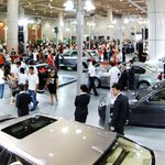 모터쇼에 <b>모터</b>걸들이 아닌 물개가?