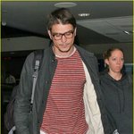 <b>la</b> lax공항에서 조쉬 하트넷, 조니뎁 삘 나네.