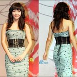 윤지혜, 앗! <b>한쪽</b>뿐인 어깨끈이 흘러!
