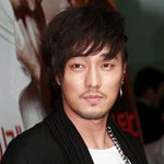 '영화는 영화다' 시사회에서 스타들! 다들 <b>독특</b>한 패션ㅋㅋ