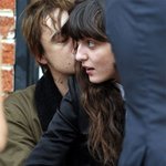 케이트모스 배신한 <b>두사람</b>